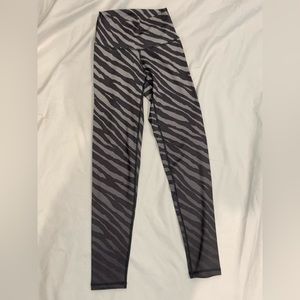 Aerie Zebra Stripe Leggings
